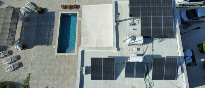 IMG-dc5000ea950fd4f9329f8f93958c6360-V lediton solar panel installation paphos